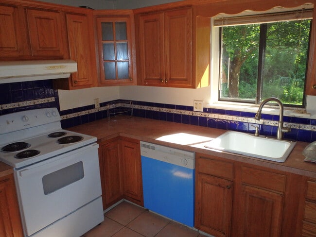 Photo - 249 High Path Rd