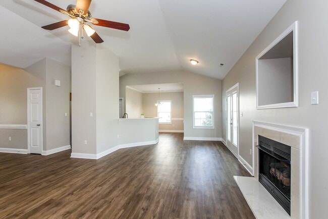 Photo - 1432 Standish Dr