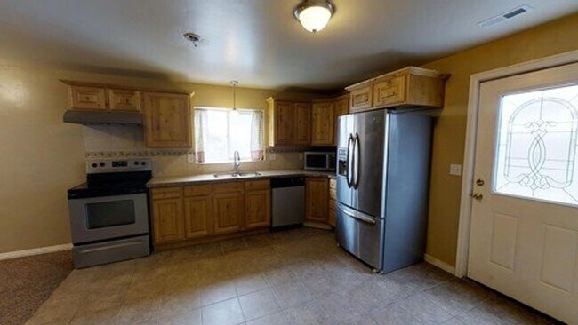 Photo - Cozy 2 bed 1 bath basement apartment, Eagle Mountain