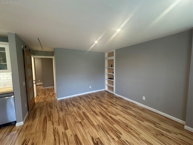Photo - 65 Manor Dr Unit 65