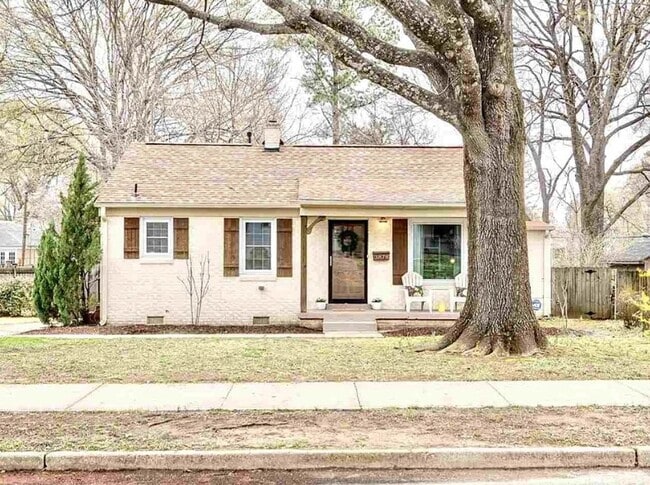 Building Photo - Updated 3-Bedroom Home in High Point Terrace – NOT FULLY FURNISHED