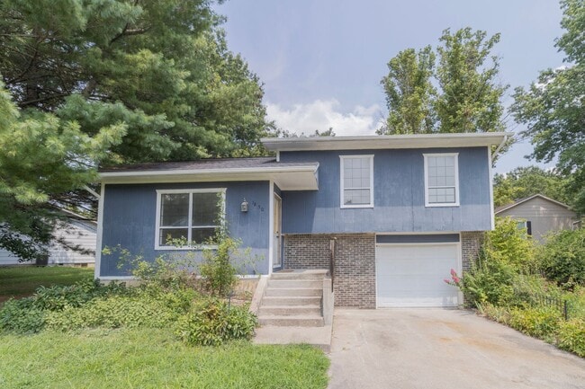 Photo - 1850 W Amos Dr