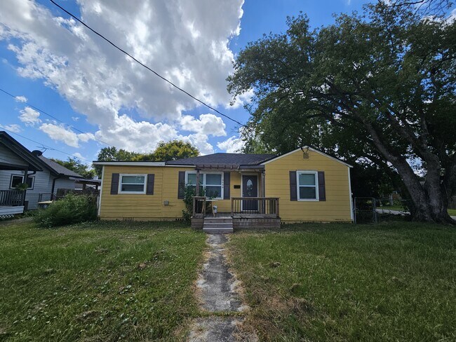 Photo - 3648 Ernest St