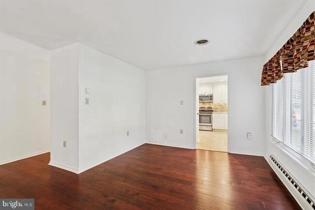 Photo - 201 Chandler Dr