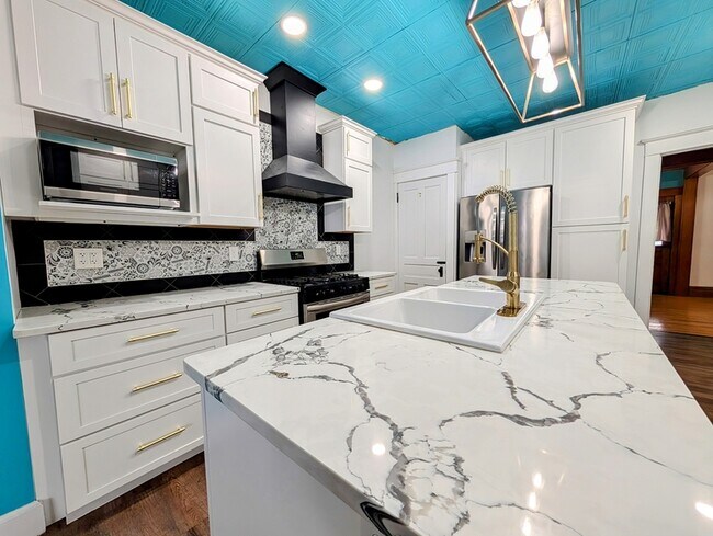 Photo - 517 1st Ave W Casa