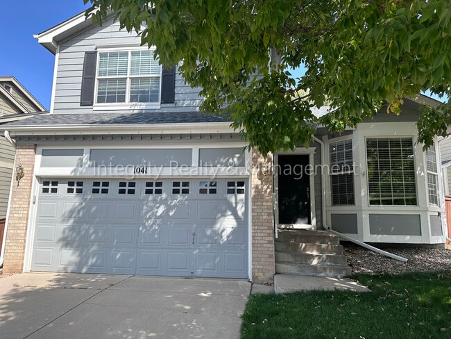 Photo - 1041 W Laurenwood Ln
