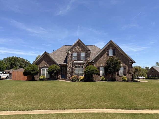 Building Photo - Stunning Atoka Home Offering Space, Style, and Convenience!