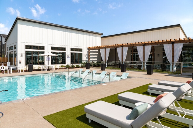 Resort-style Swimming Pool with Sundeck