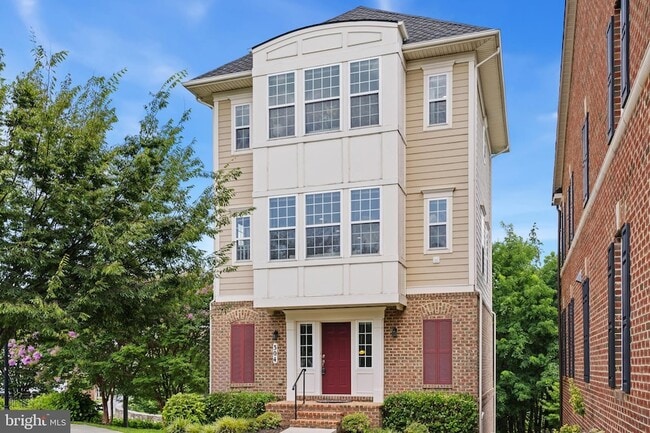 Photo - 304 Parkview Ave