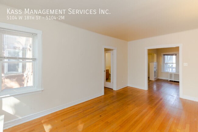 5104 W 18th St Unit 5104-2M