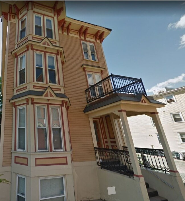 Photo - 731 Parker St Unidad 2