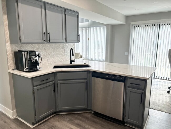 Photo - 1273 Silk Oak Ln