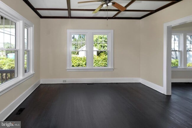 131 W Franklin Ave