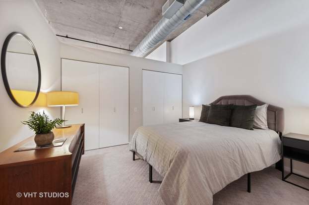 Photo - 900 N Kingsbury St