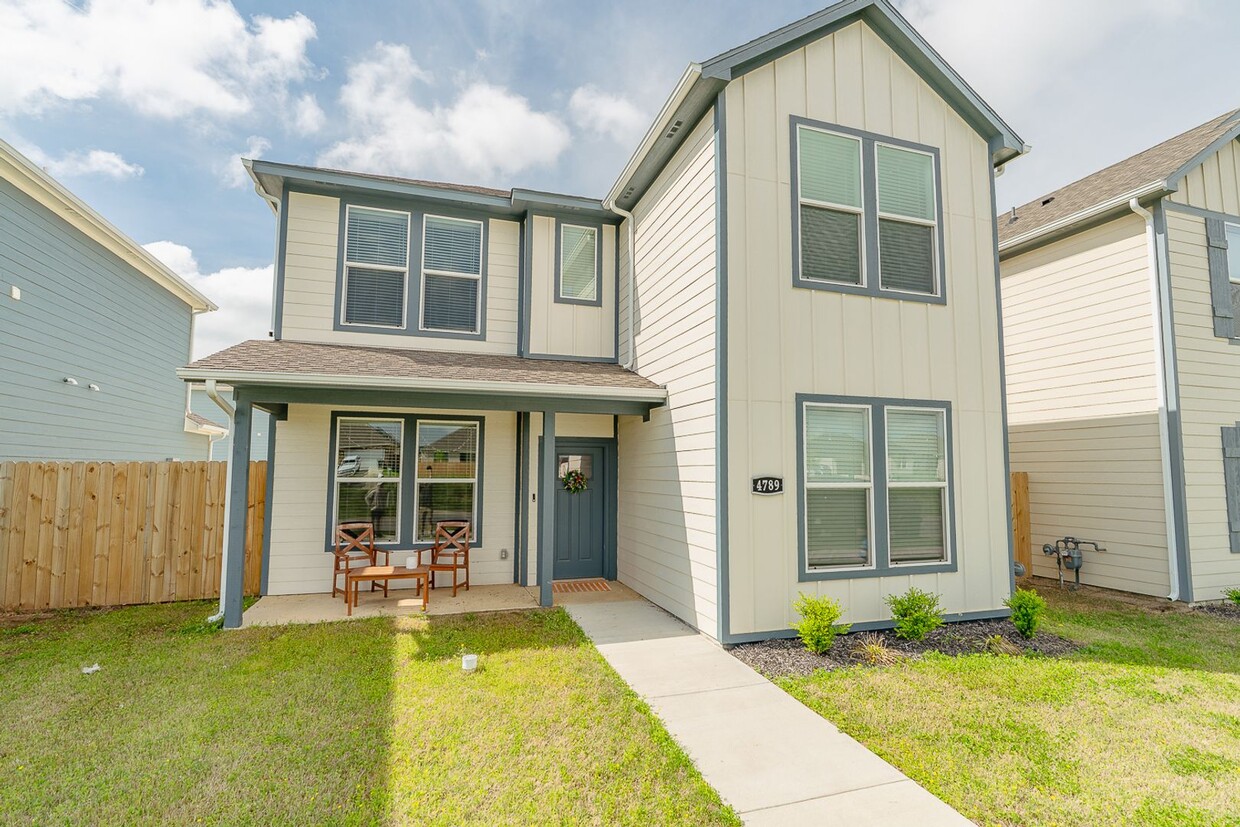Immaculate 4-bedroom 3.5 bath Home in Faye... - Immaculate 4-bedroom 3.5 bath Home in Faye...