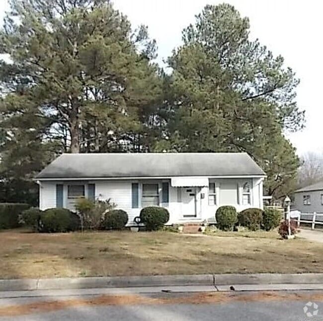 Building Photo - 502 Macon St S Rental