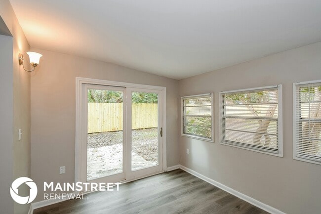 Photo - 4710 Herta Rd