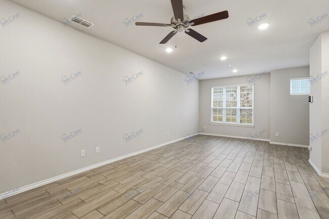 Photo - 2812 Baneberry Ln