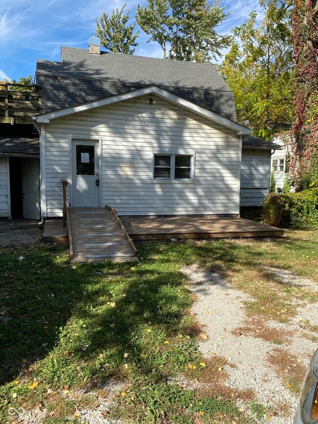 Building Photo - 210 Whitlock Ave Unit B