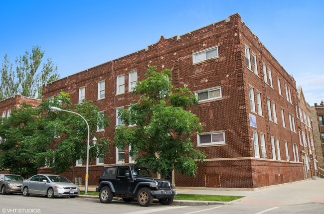 Photo - 1613 N Richmond St Apartment Unit 2