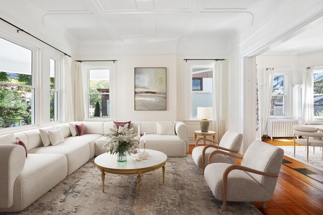 Photo - 17-19-19 Columbia Terrace Unidad #A