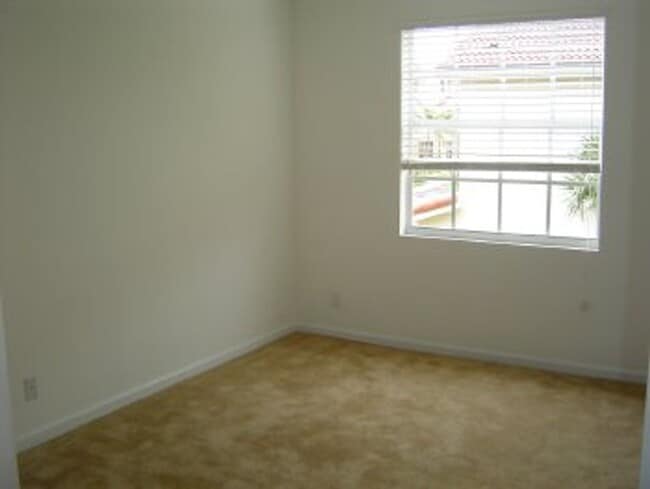 Photo - 4809 N Wickham Cir