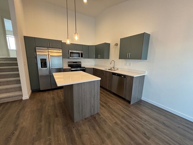 Photo - 3 Bed 3 Bath Townhome