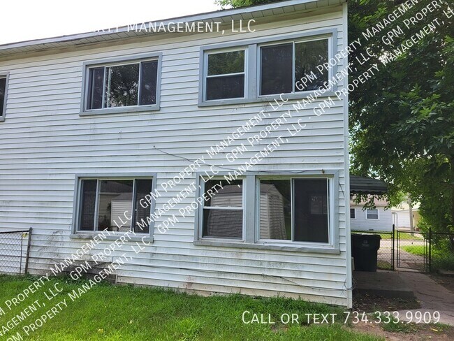 32258 Oscoda Ct