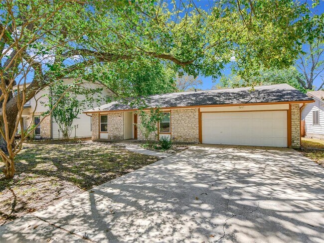 Photo - 527 Blackberry Dr