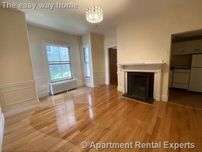 Building Photo - 381 Harvard St Unit #2