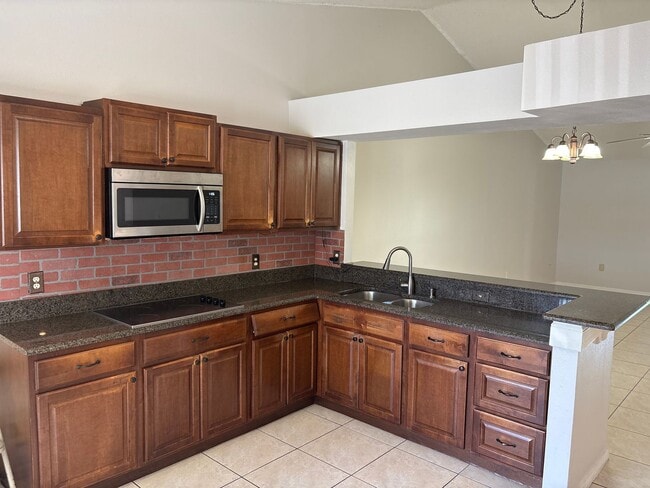 Photo - Charming 3-Bedroom, 2-Bath Villa with Serene Waterview in Jade East