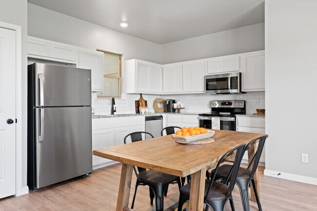 Photo - 739 Meiomi Dr Unidad 739 Meiomi Dr