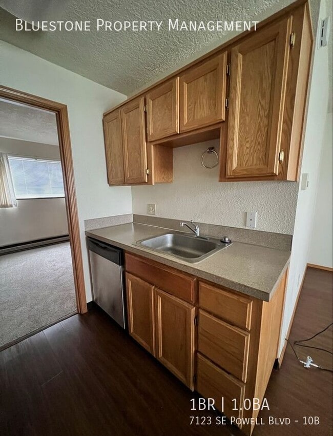 Photo - 7123 SE Powell Blvd Unit 10B