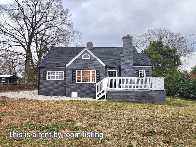 Building Photo - 1516 E Geer St