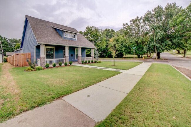 Photo - Unique 4/2/2 Near Downtown Tulsa!