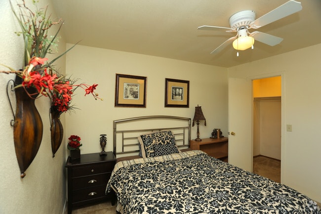 2BR Corporate Apartment - 805SF - First Bedroom