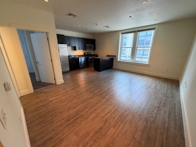 Building Photo - Yeats Building