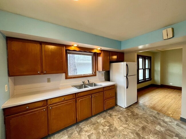 Photo - 1335 Prospect Ave Unit Front House