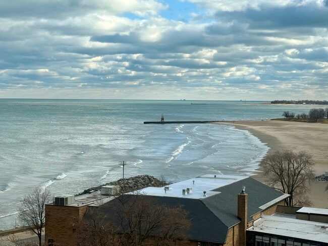 Photo - 6030 N Sheridan Rd Unidad 1002