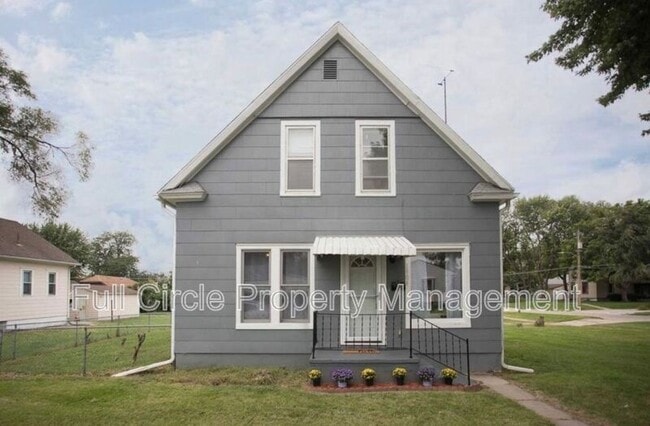 Building Photo - 1904 S 8th St