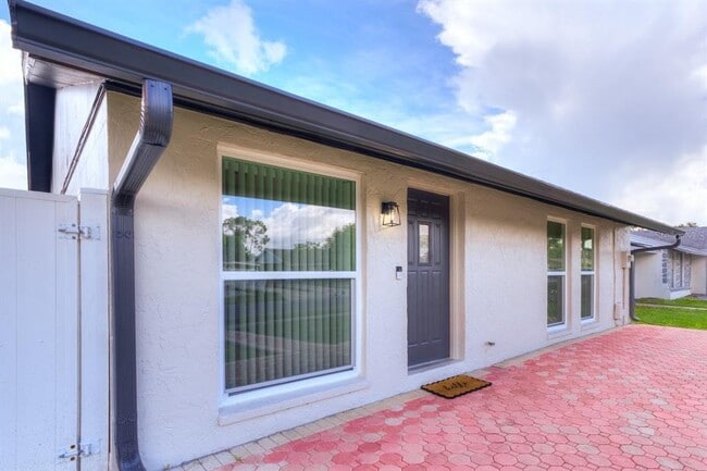 Photo - 8541 Briar Grove Cir