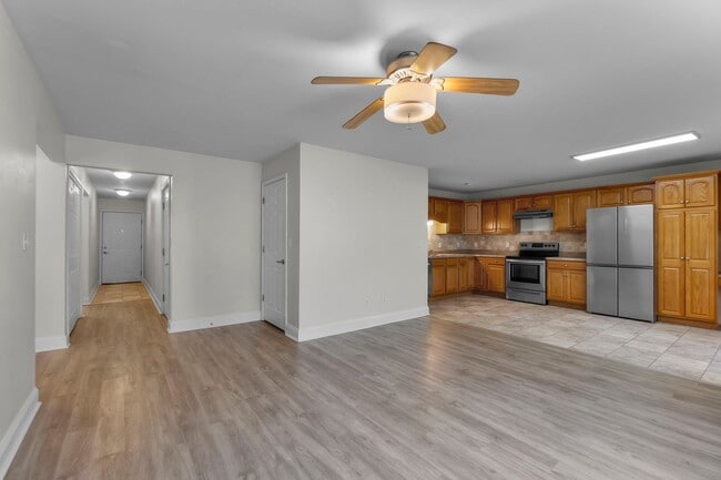 Photo - 2644/2646 Travelers Way Unidad 2646