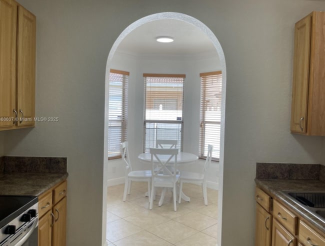 Photo - 3725 NE 10th Ct