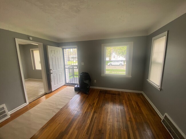 Photo - ROSEMOUNT 8850