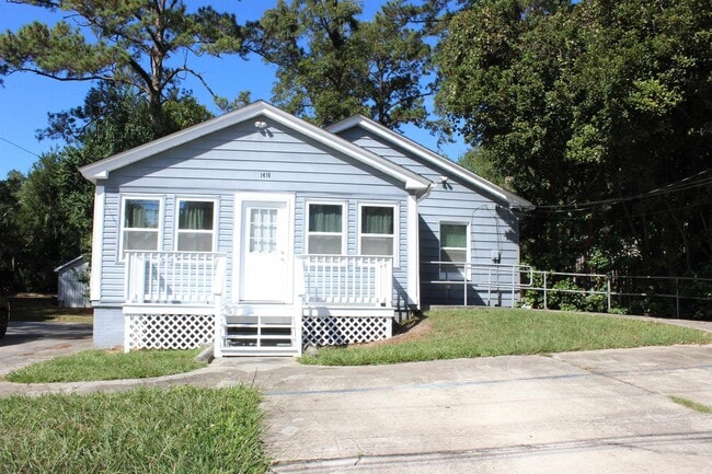 Photo - 1416 N Adams St