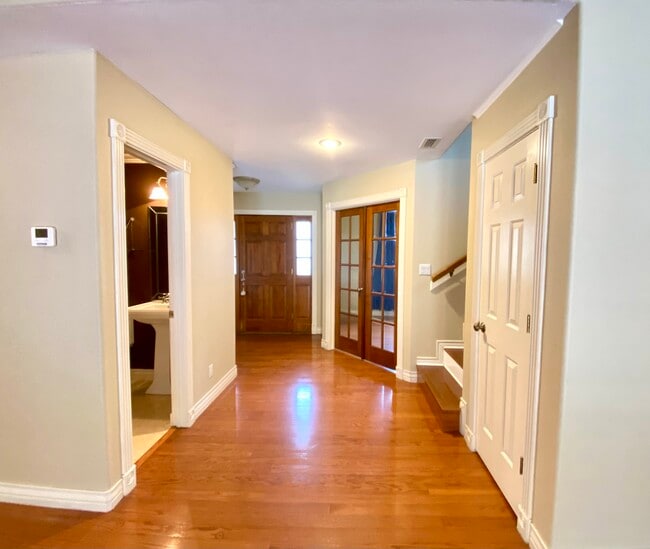 Photo - 1551 Briarwyck Dr