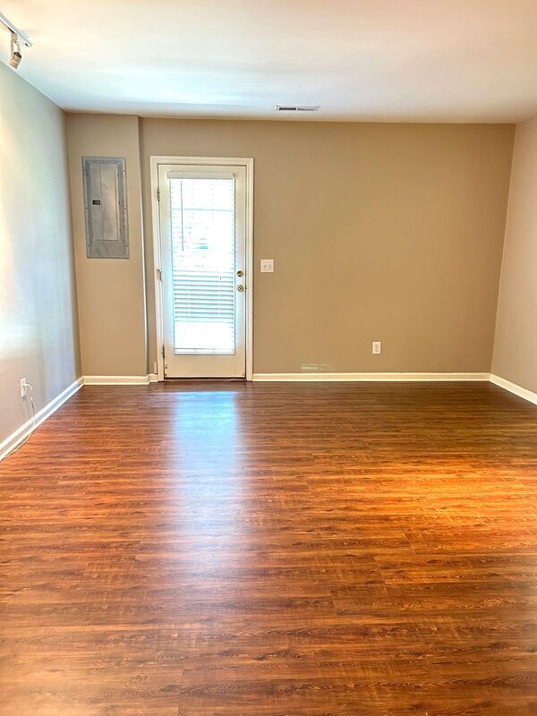 Photo - 109 Cambria Ct