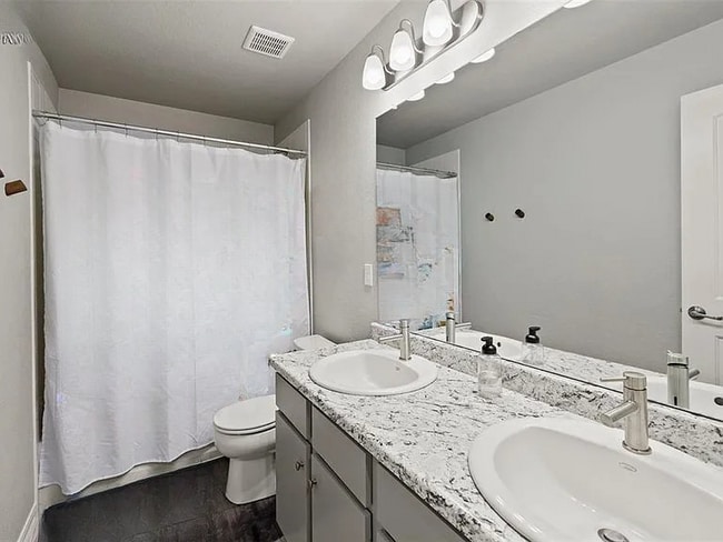 Photo - 6047 Mumford Dr.