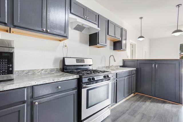 Photo - 407 Bonham St