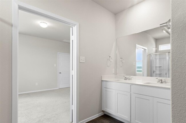 Photo - 220 Backwater Rd